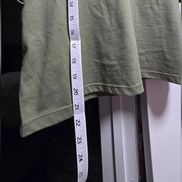 Cropped olive green Calvin Klein top - Picture 6 of 6